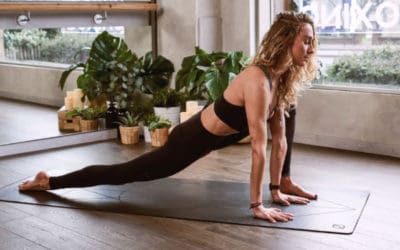 Vinyasa Flow Yoga: What It Is and Why You Should Try It