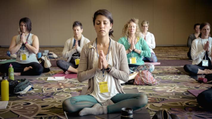 A Beginner’s Guide to Vinyasa Yoga